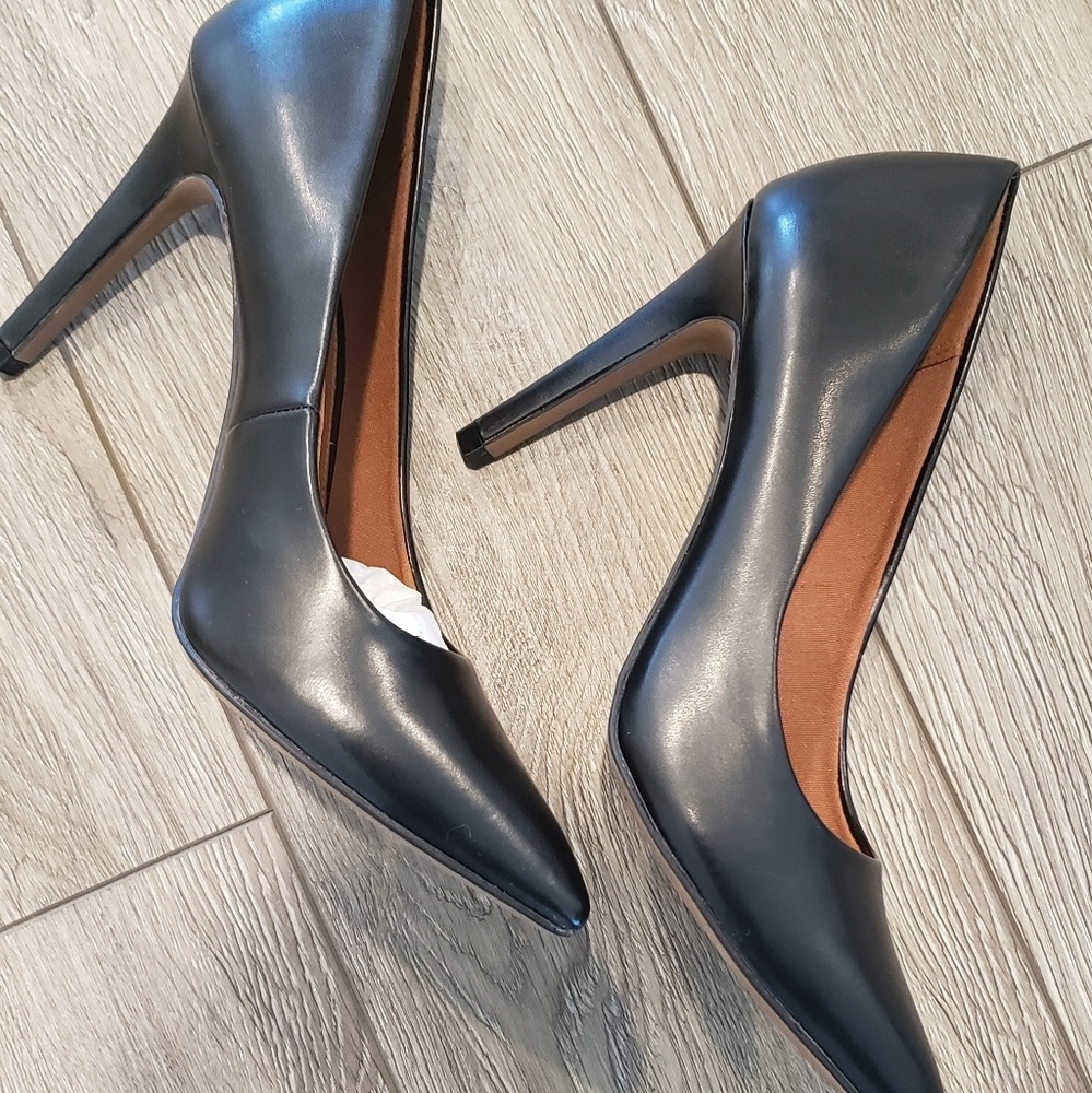 NWT Christian Siriano Habitude Heels